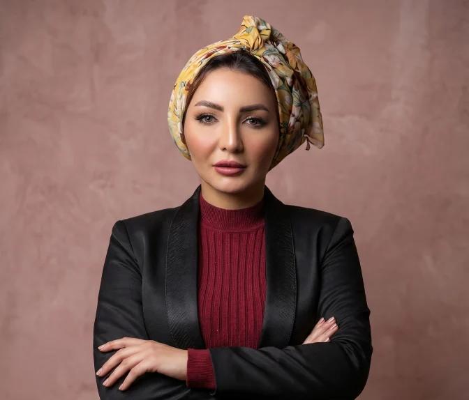 Dr Lobna